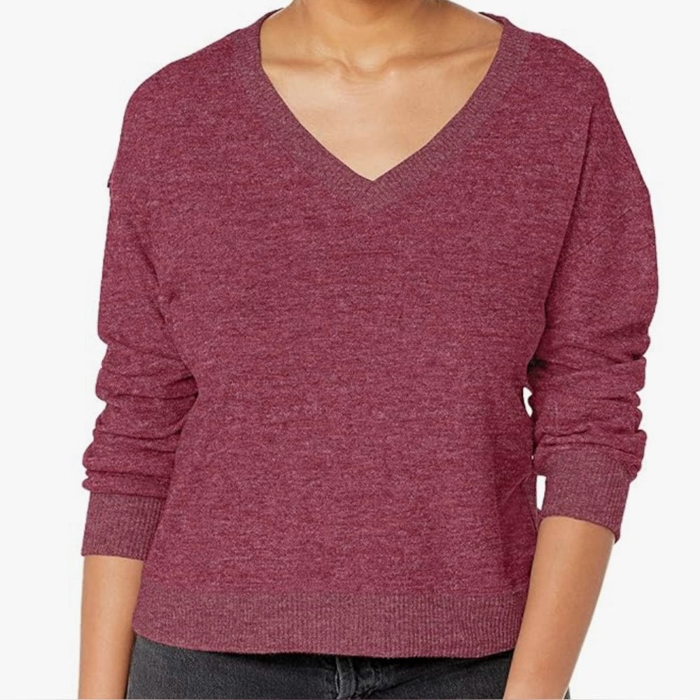 Bershka NWT Maroon Red Marled Heather V-Neck Sweater Size Medium
